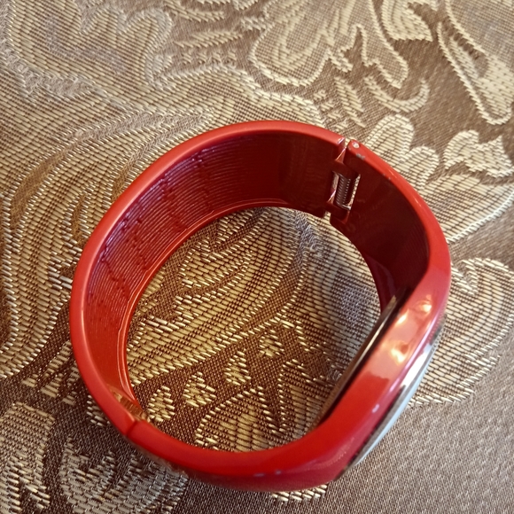 Watch - Picture 4 of 5